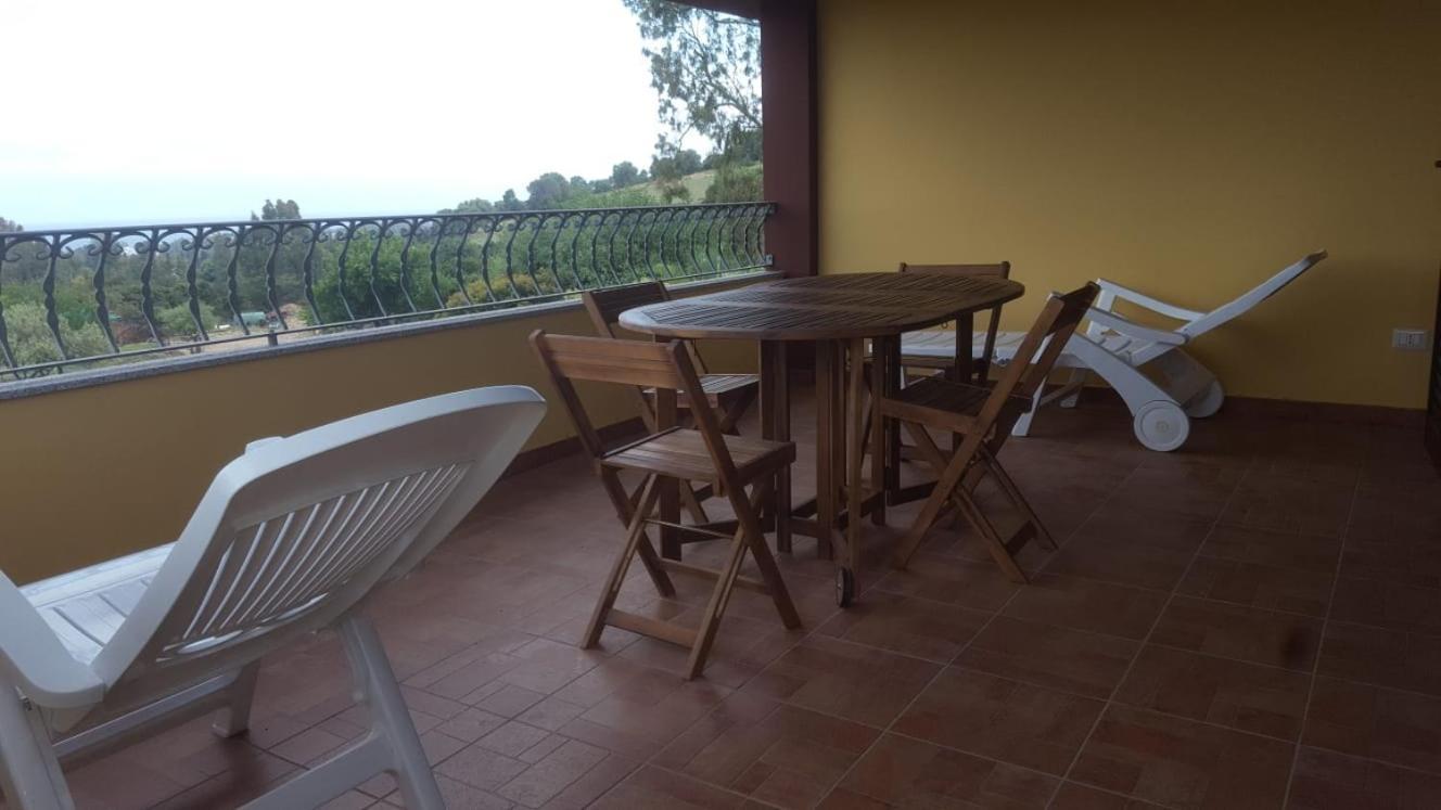 Appartamento In Splendido E Riservato Villaggio, Marina Di Tertenìa Zewnętrze zdjęcie